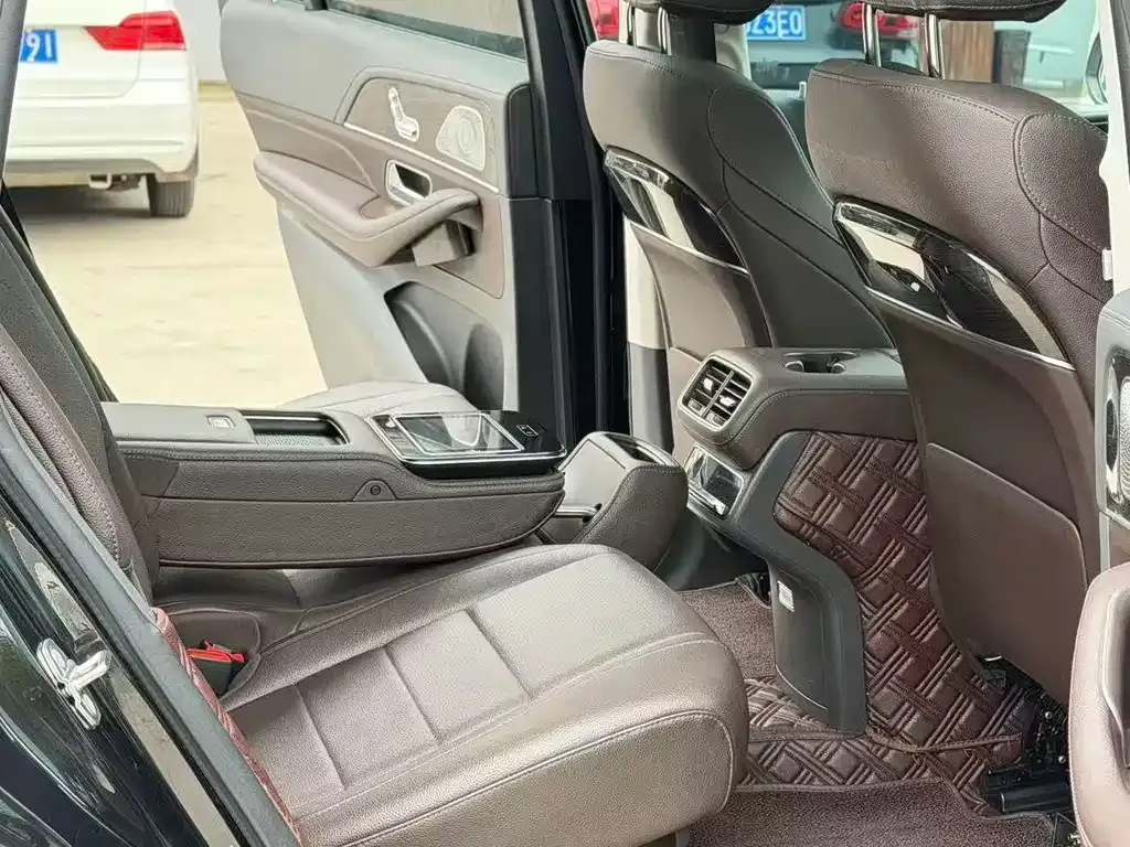 Mercedes-Benz GLS — фото 2
