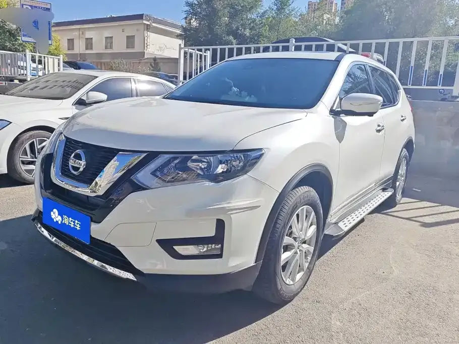 Nissan X-Trail — фото 1