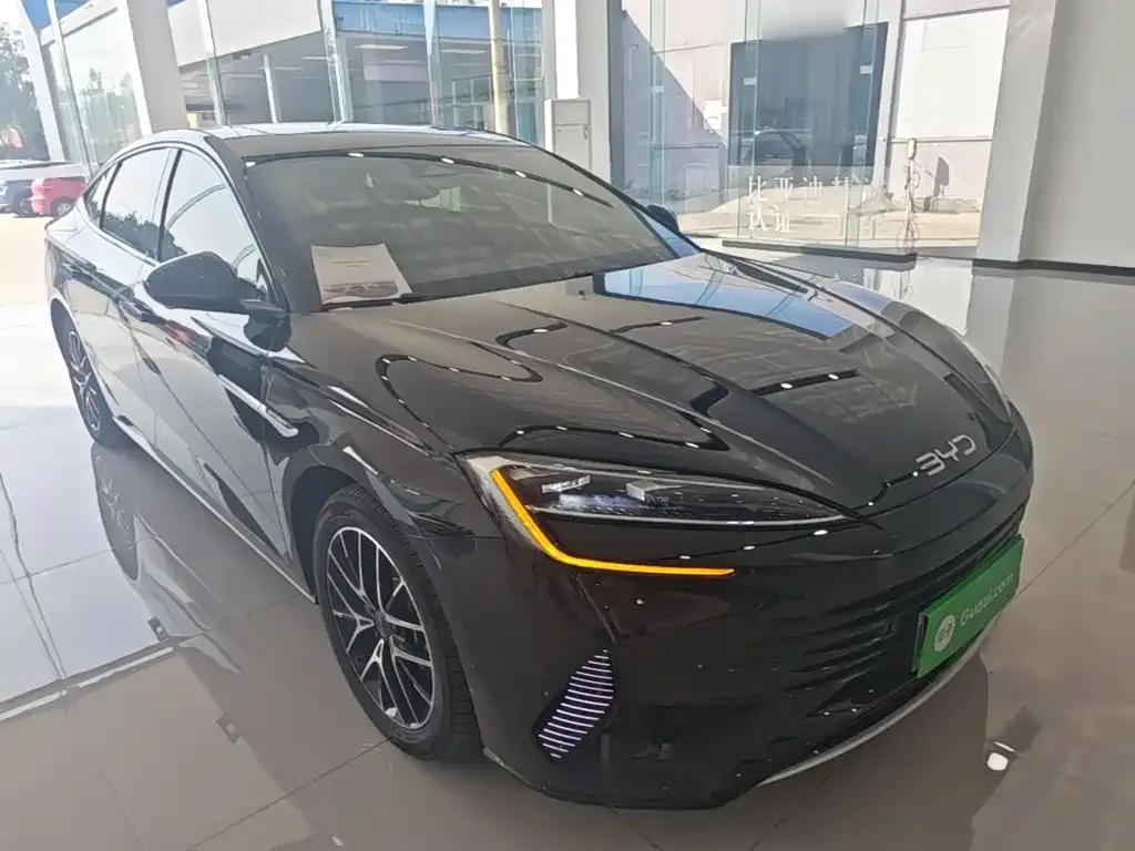 BYD Seal — фото 4