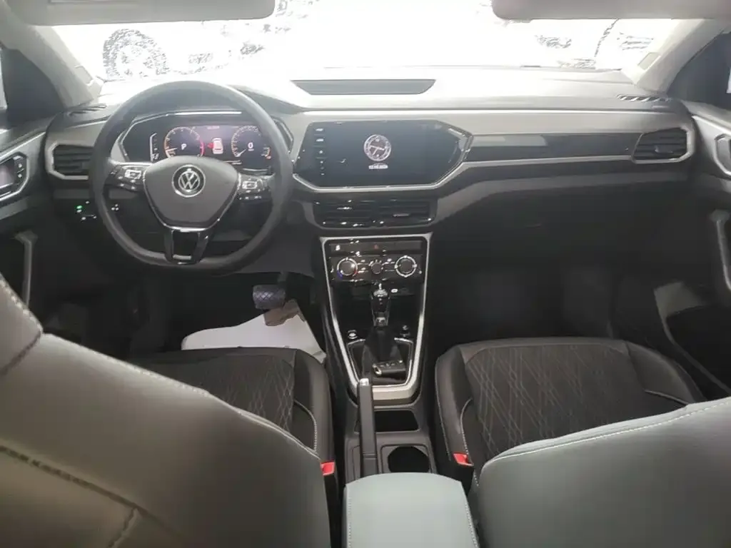 Volkswagen T-Cross — фото 2