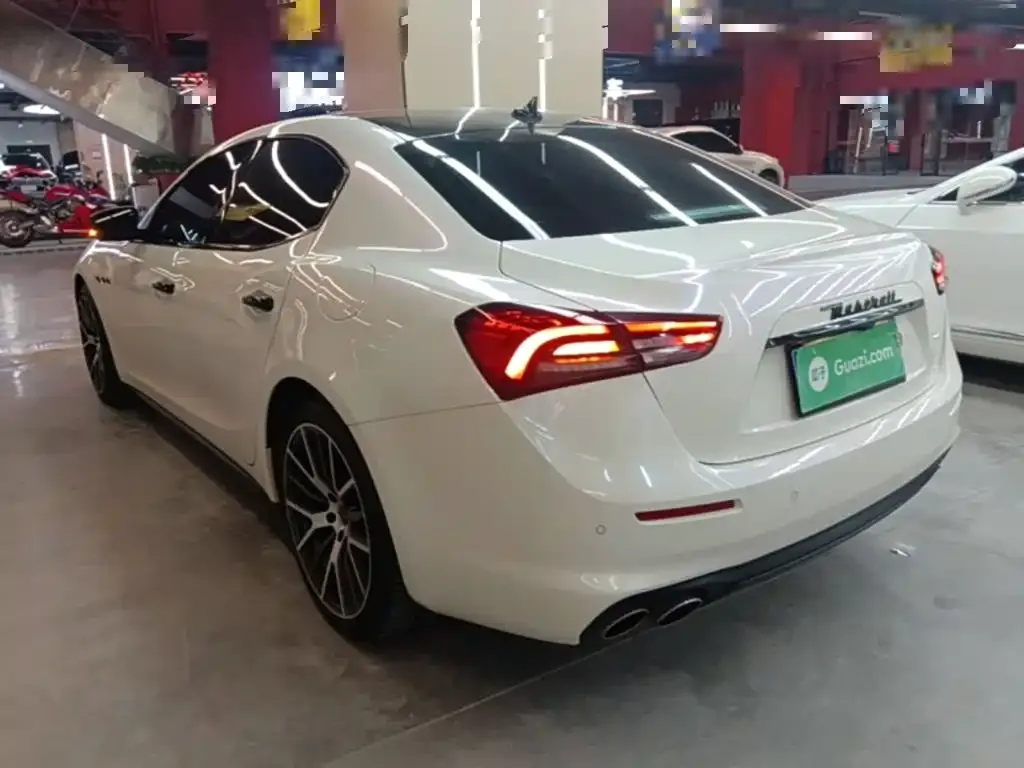 Maserati Ghibli — фото 6