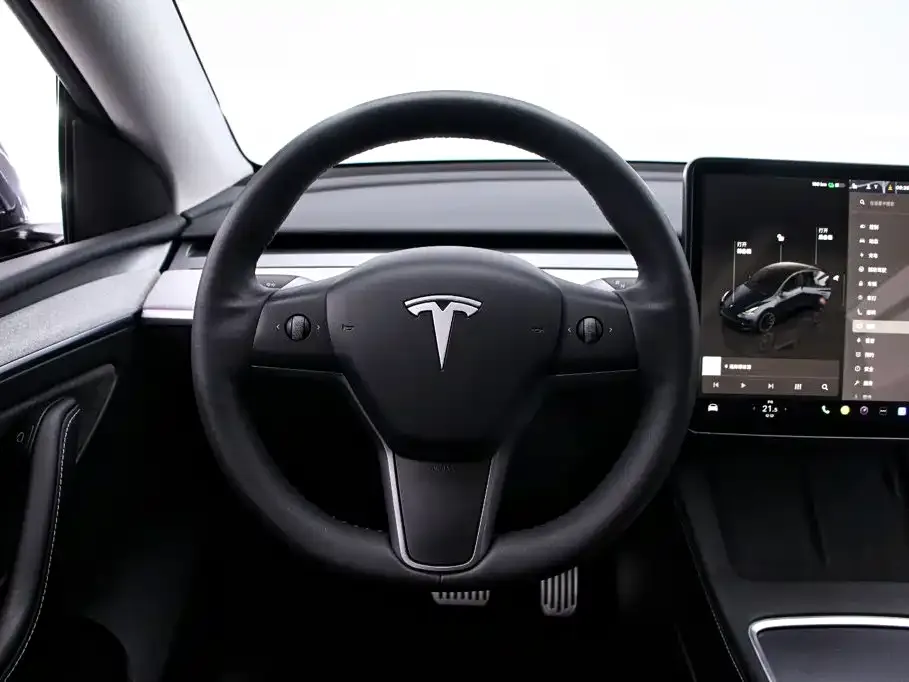 Tesla Model Y — фото 4