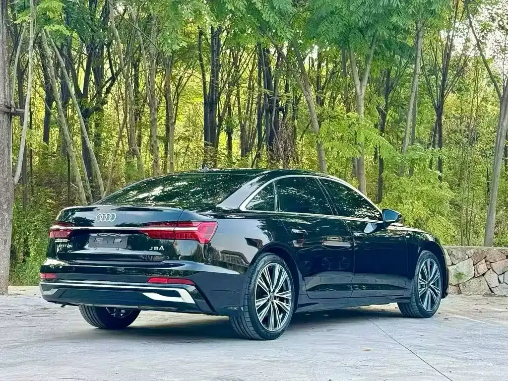 Audi A6L — фото 4