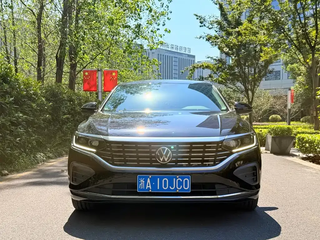Volkswagen Passat — фото 9