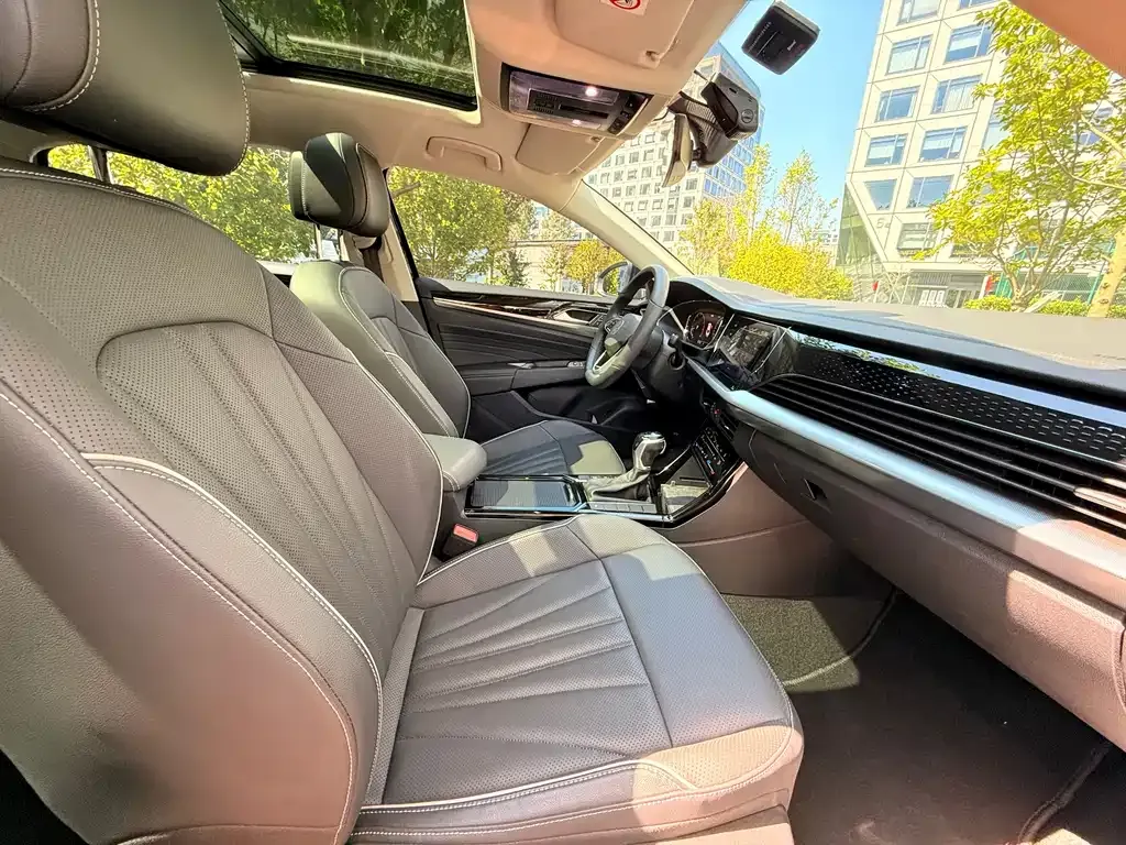 Volkswagen Passat — фото 5