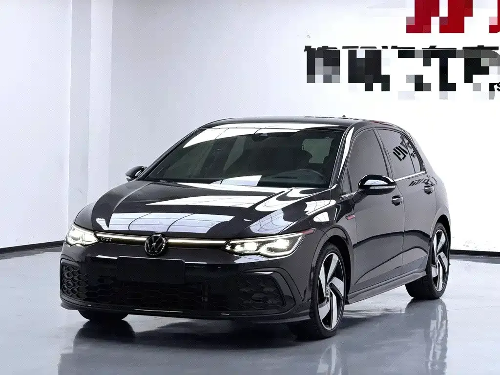 Volkswagen Golf GTI — фото 1