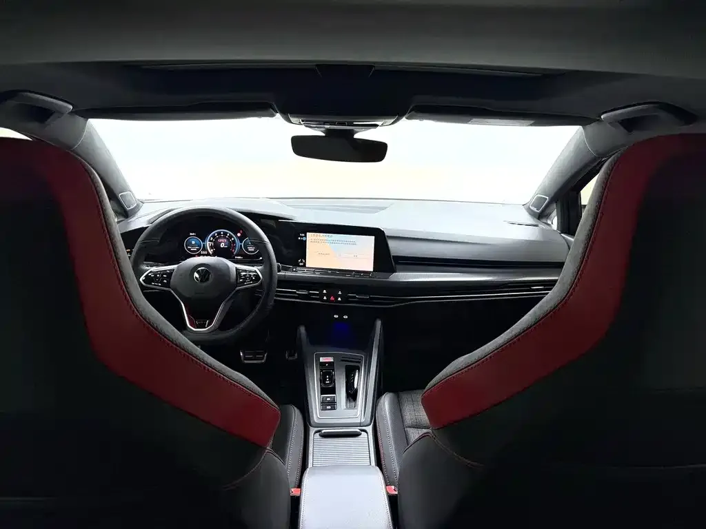 Volkswagen Golf GTI — фото 9