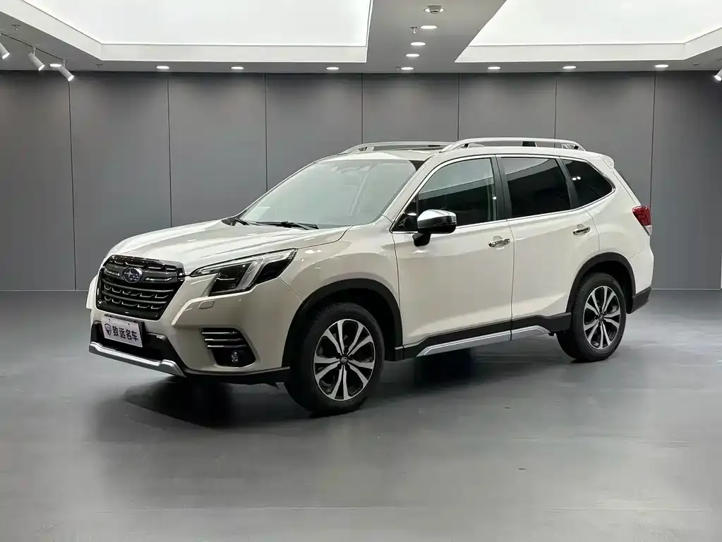 Subaru Forester — фото 1