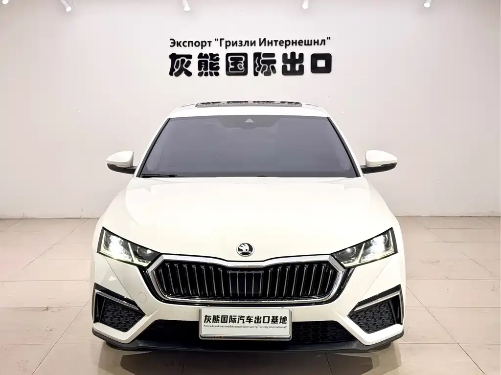 Skoda Octavia — фото 3