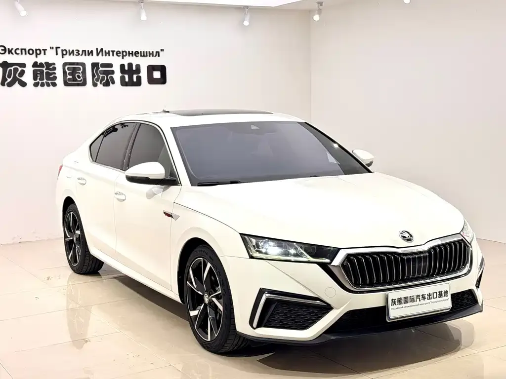 Skoda Octavia — фото 8