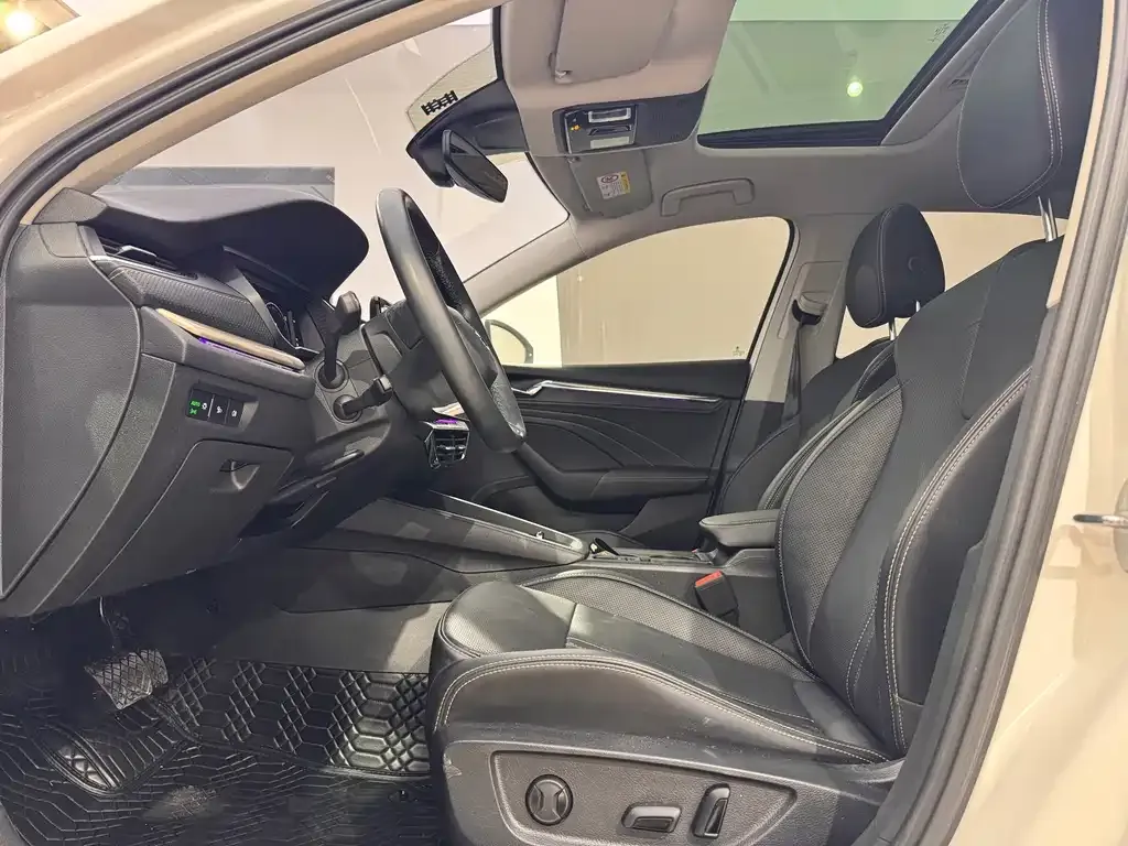 Skoda Octavia — фото 6
