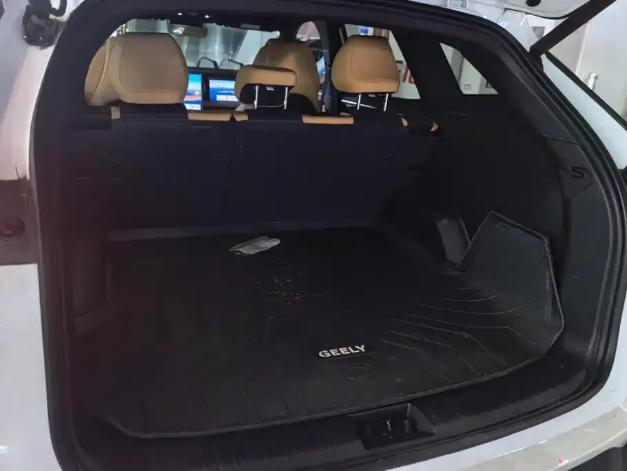 Geely Galaxy L7 — фото 3