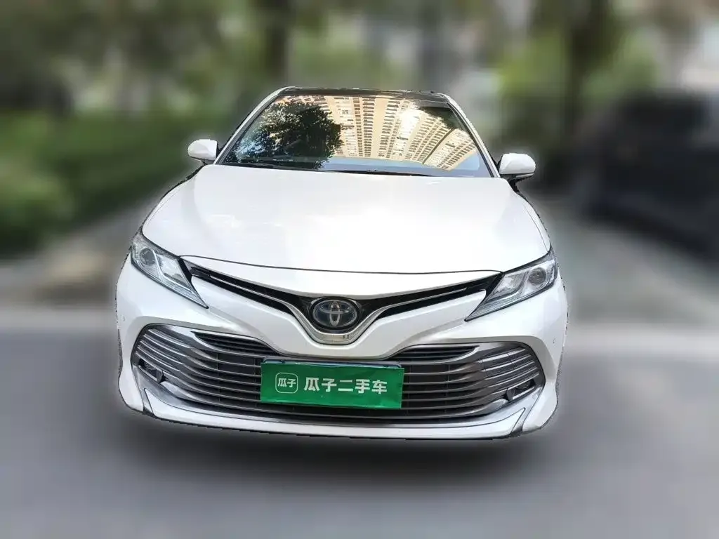 Toyota Camry — фото 7