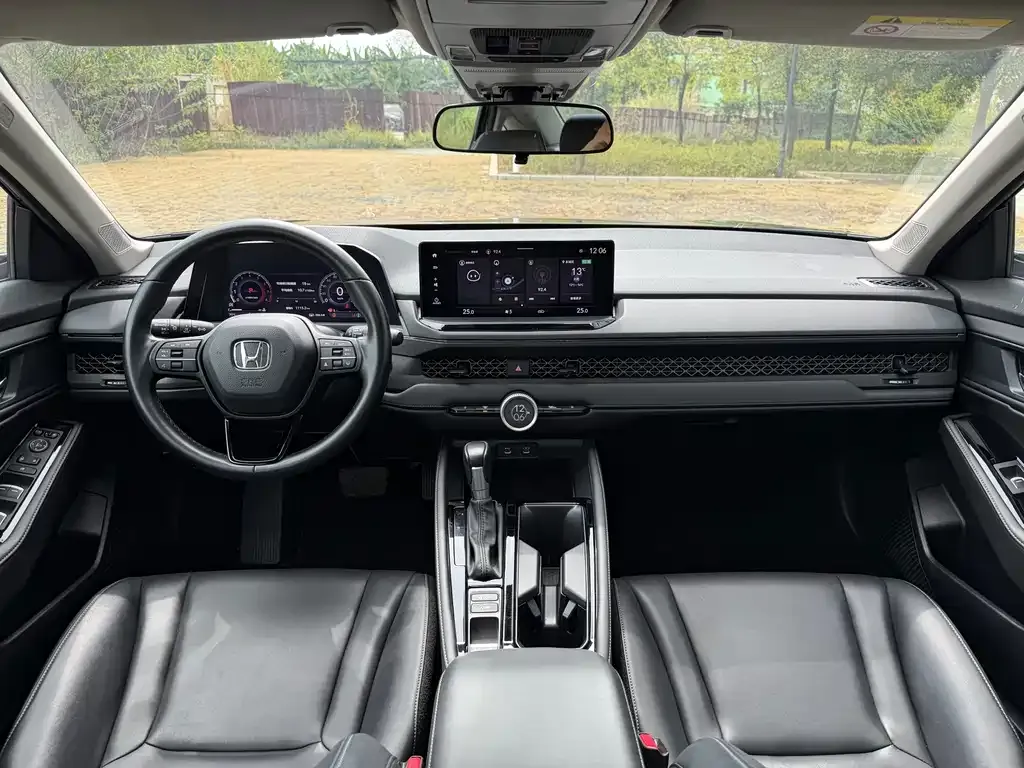 Honda Accord — фото 6