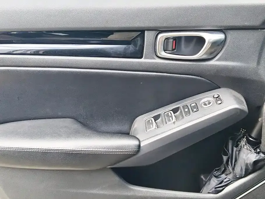 Honda Civic — фото 8
