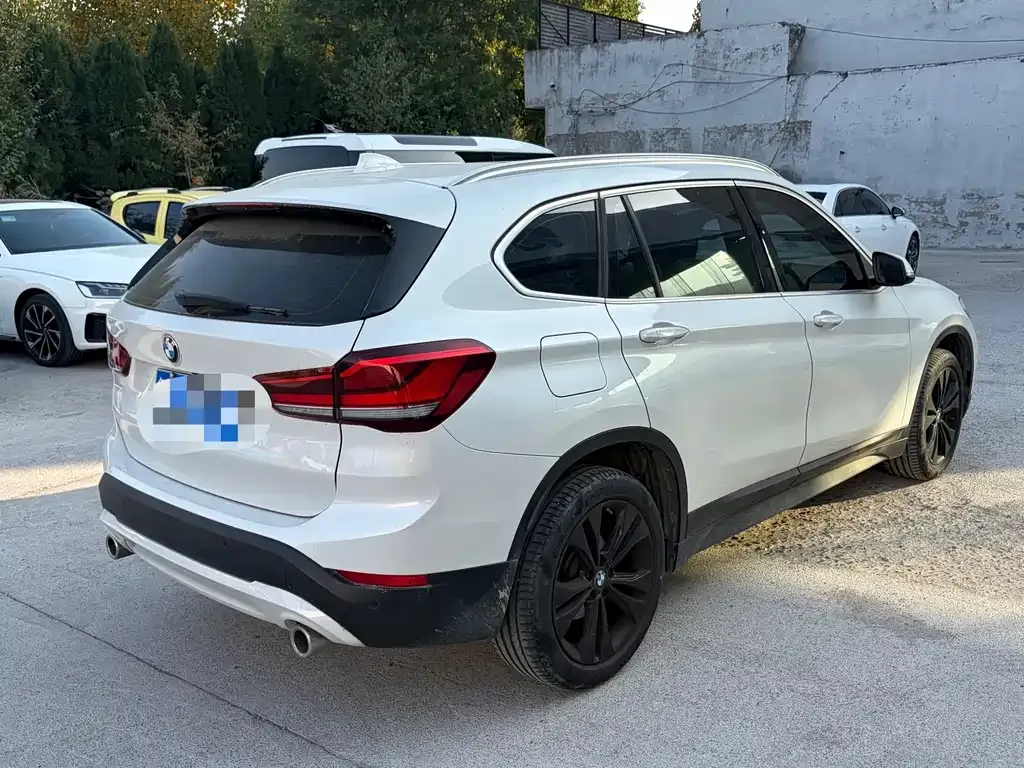BMW X1 — фото 2