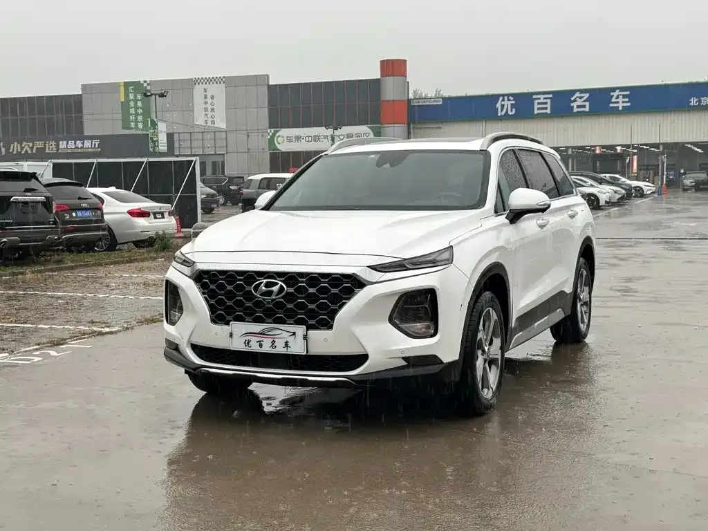 Hyundai Santa Fe — фото 1