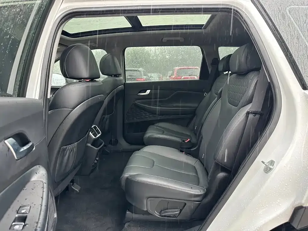 Hyundai Santa Fe — фото 5