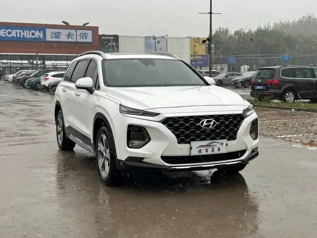 Hyundai Santa Fe — фото 4