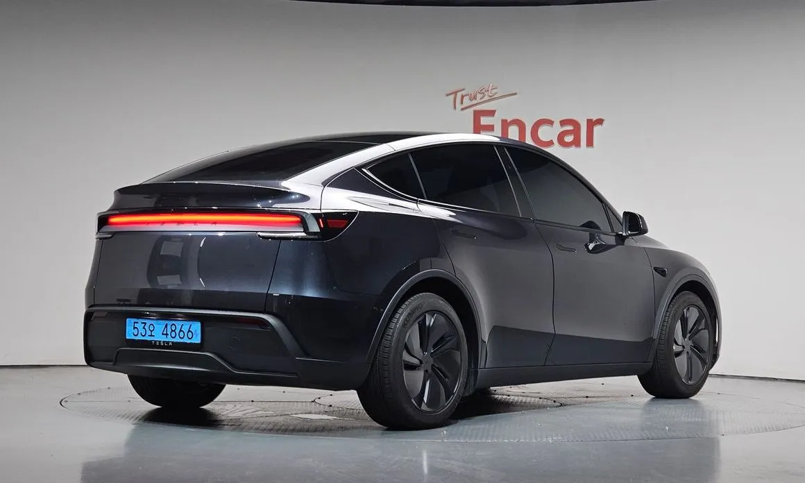 Tesla Model Y — фото 2