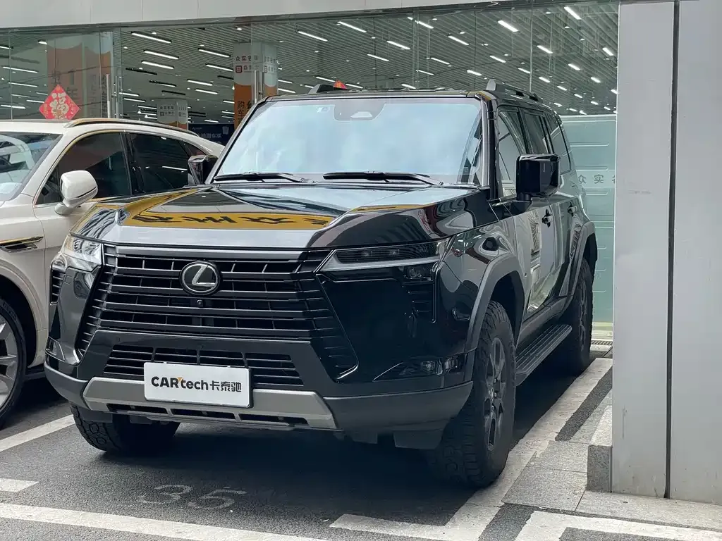 Lexus GX — фото 1