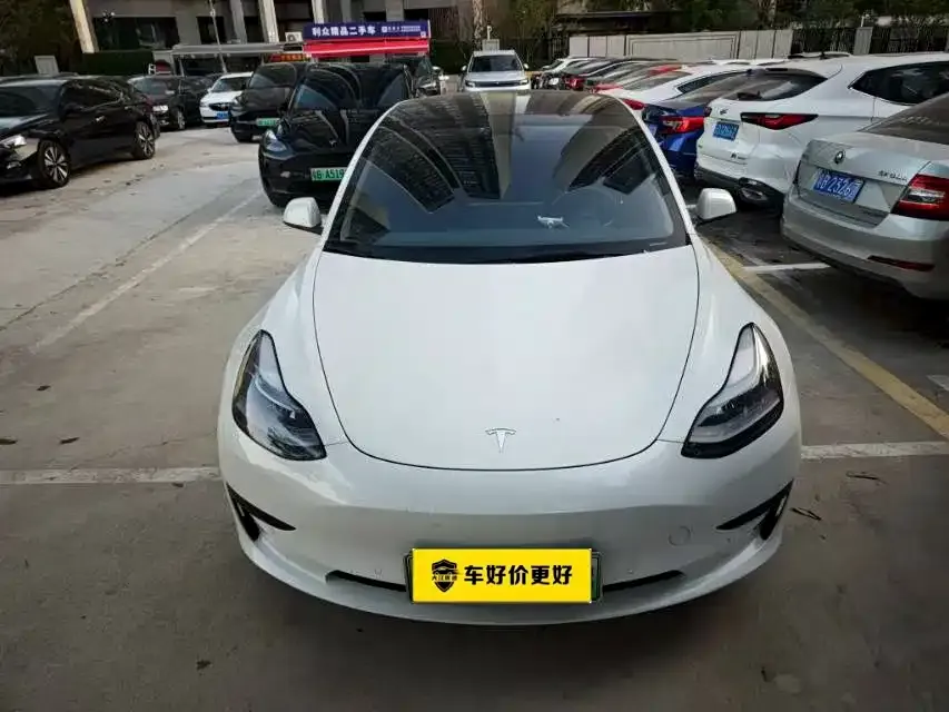Tesla Model 3 — фото 4