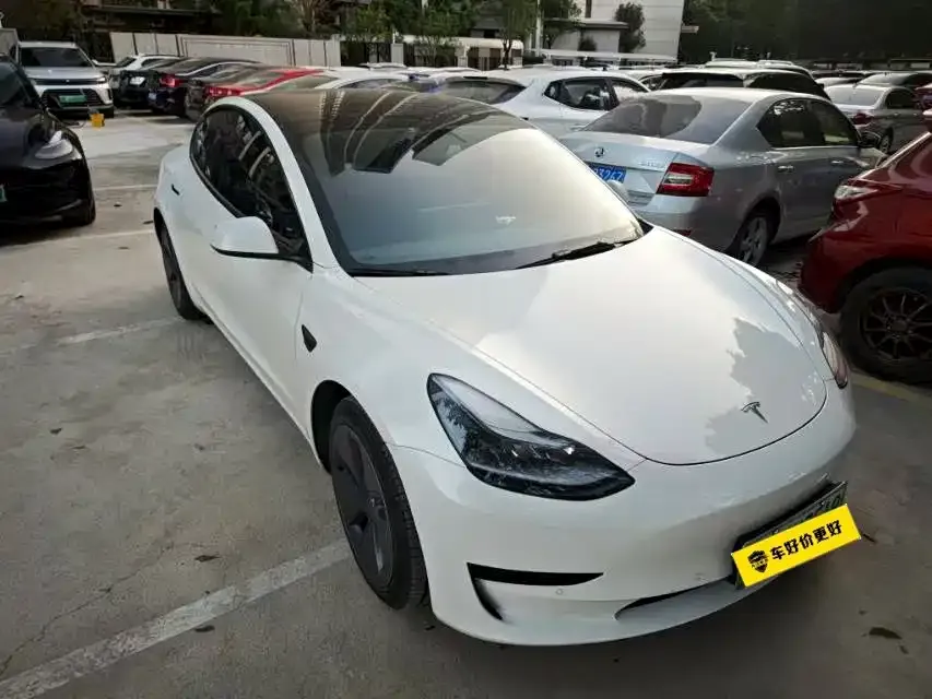Tesla Model 3 — фото 9