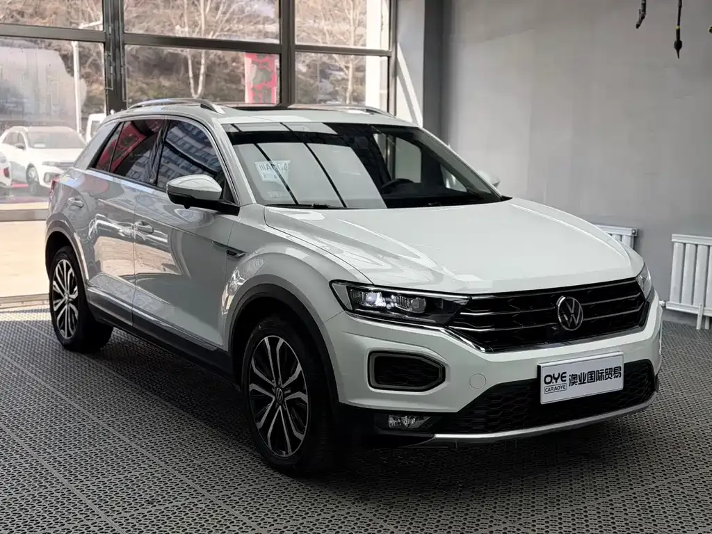 Volkswagen T-Roc — фото 3