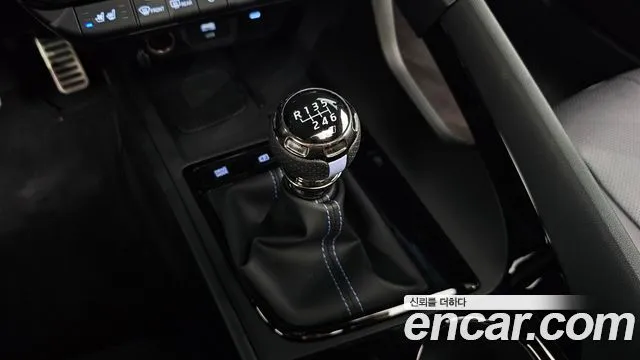 Hyundai AVANTE — фото 4