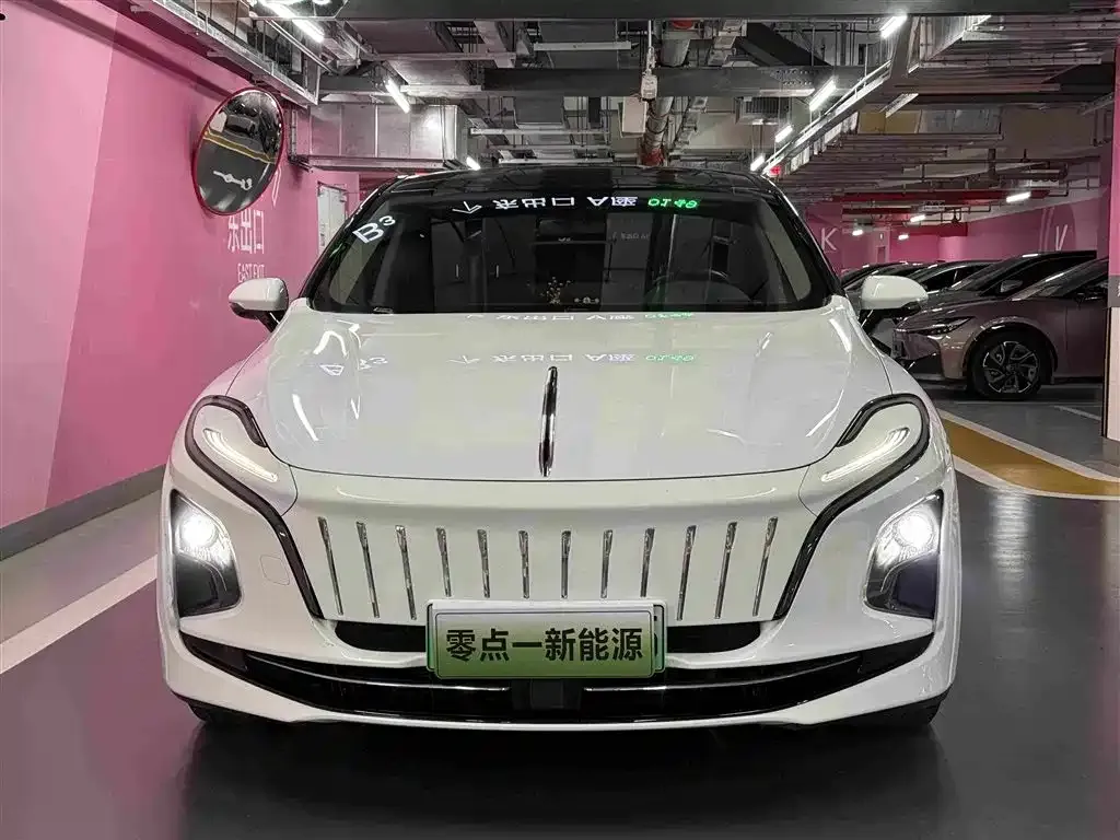 Hongqi E-QM5 — фото 7