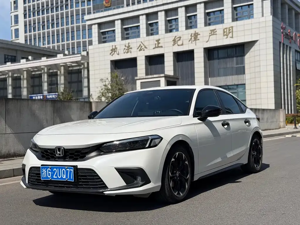 Honda Civic — фото 1