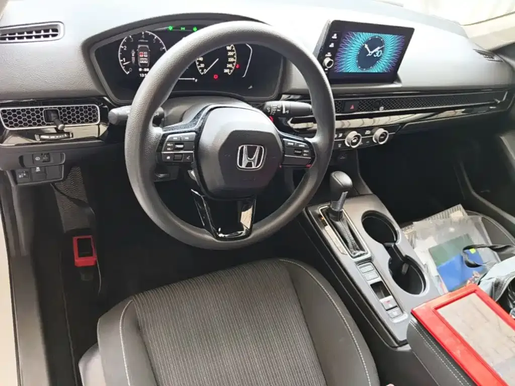Honda Civic — фото 10
