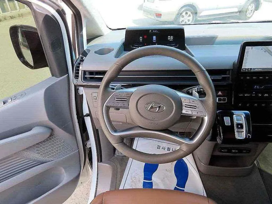 Hyundai Staria — фото 8