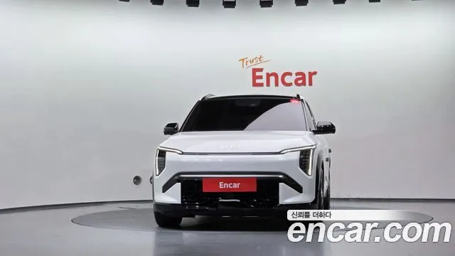 Kia EV3 — фото 10