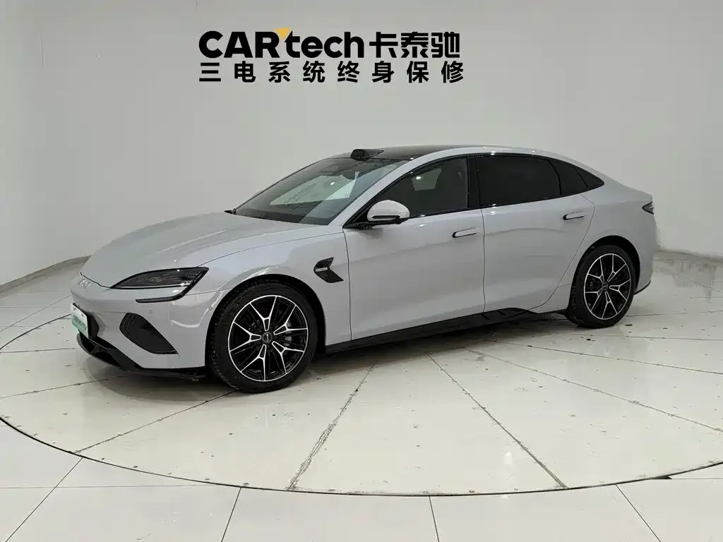 BYD Seal — фото 1