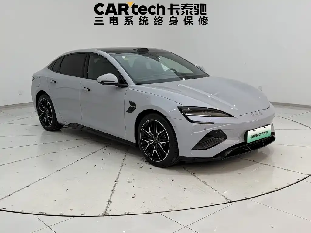 BYD Seal — фото 10