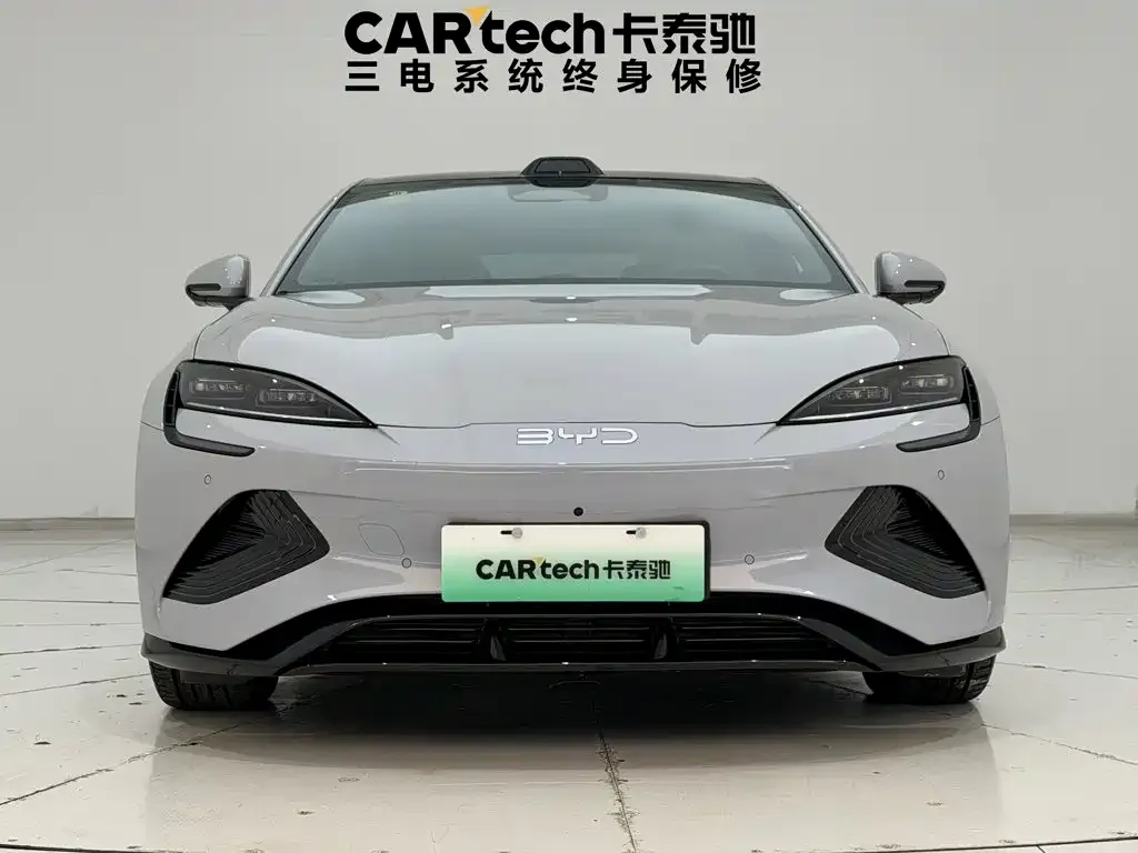 BYD Seal — фото 4