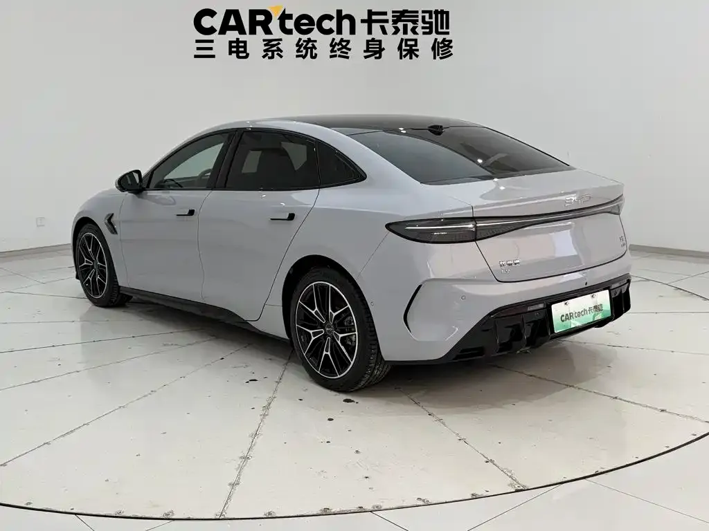 BYD Seal — фото 6