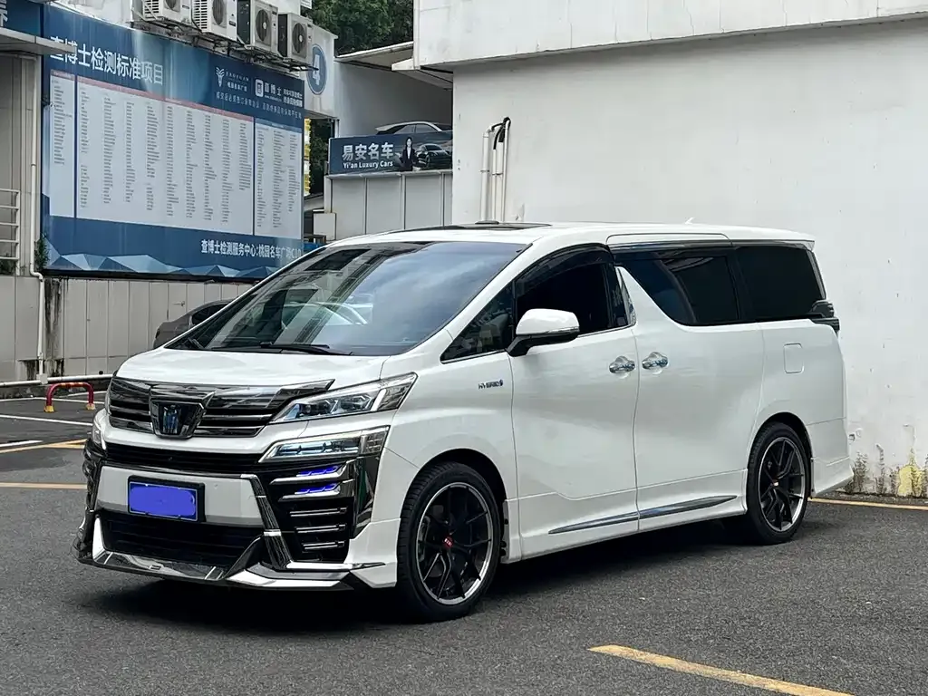 Toyota Vellfire — фото 7