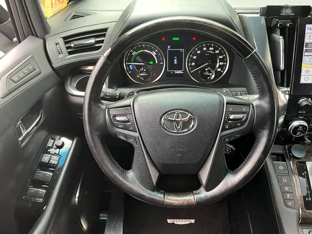 Toyota Vellfire — фото 10