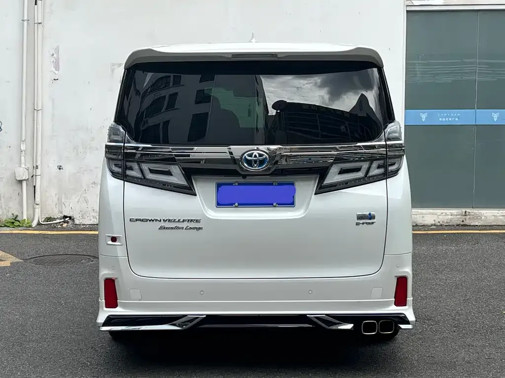 Toyota Vellfire — фото 6