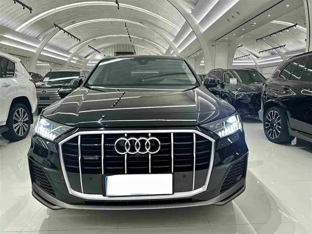 Audi Q7 — фото 6
