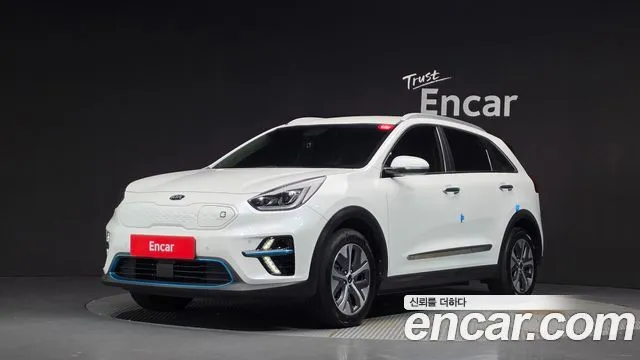 Kia Niro — фото 1