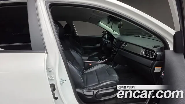 Kia Niro — фото 2