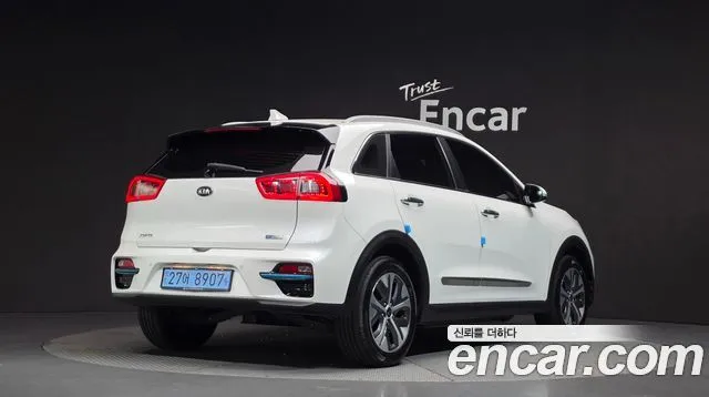 Kia Niro — фото 3