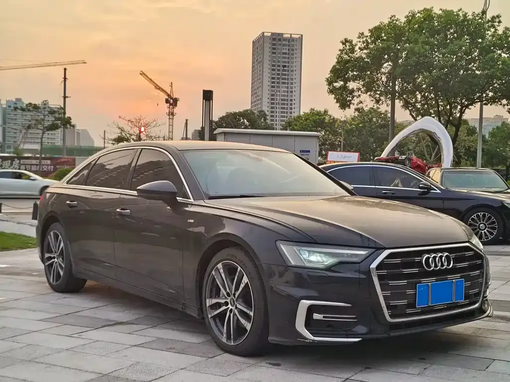 Audi A6L — фото 5