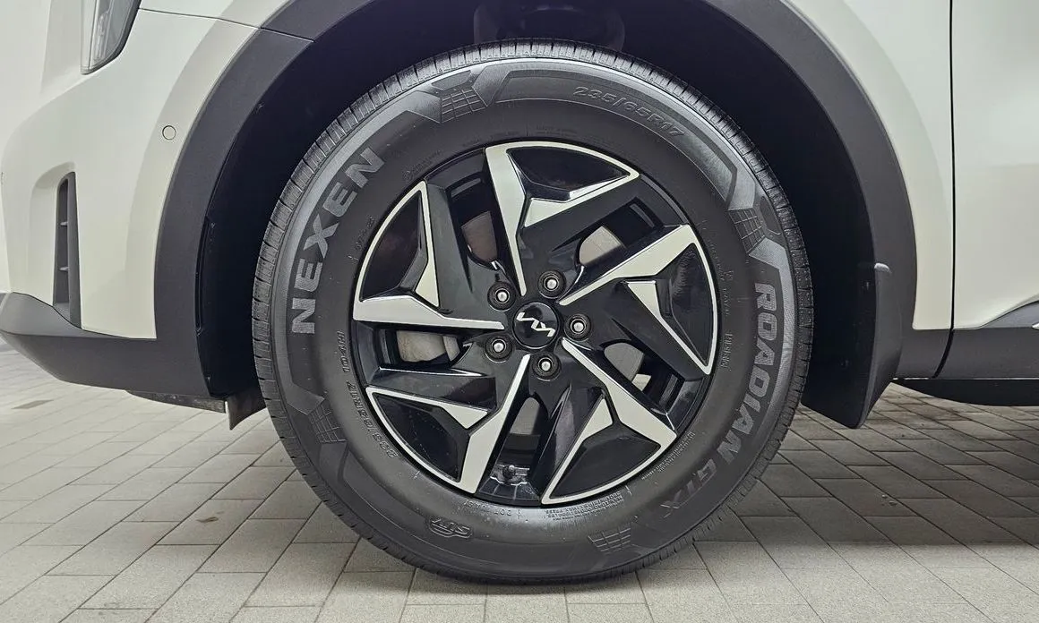 Kia Sorento — фото 6