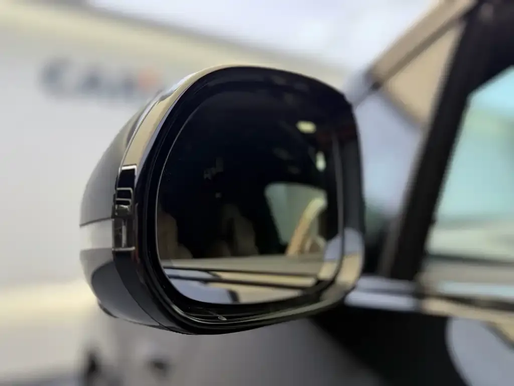Li Auto Li i6 — фото 3