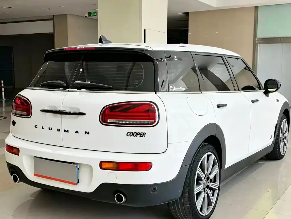 MINI Clubman — фото 6
