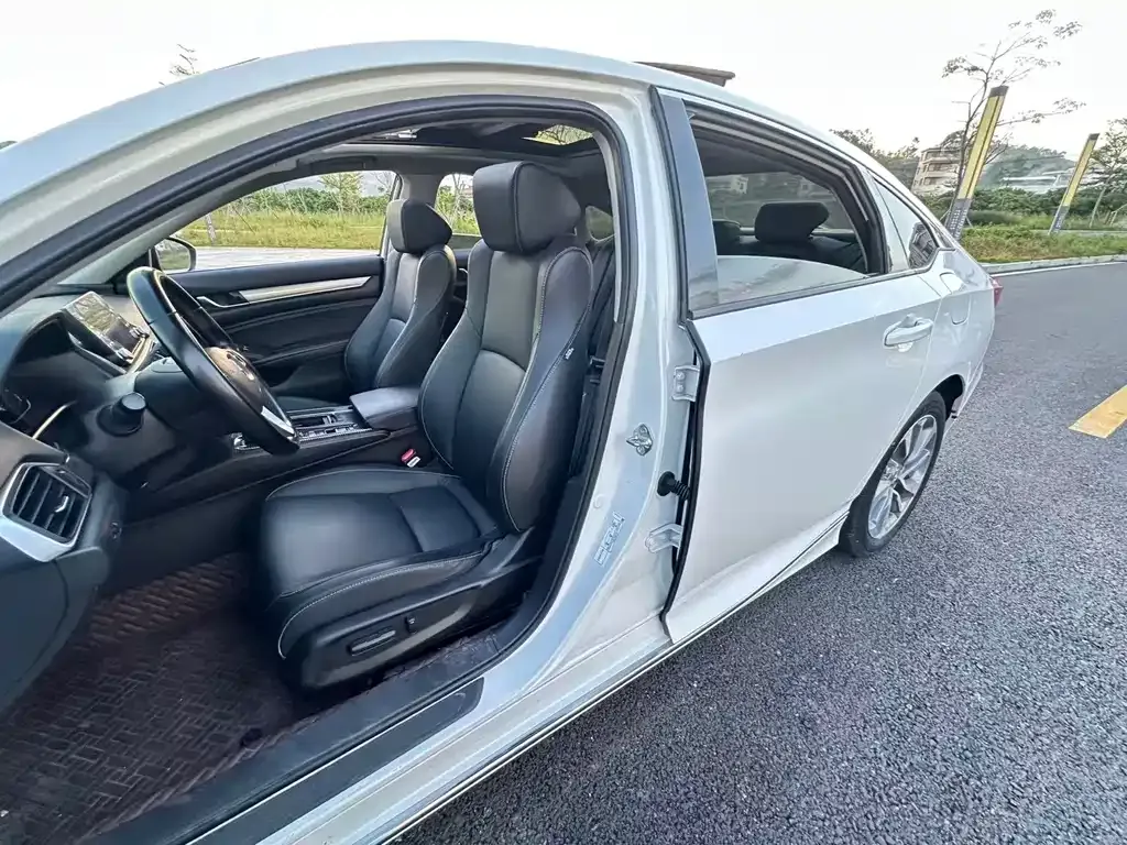 Honda Inspire — фото 7